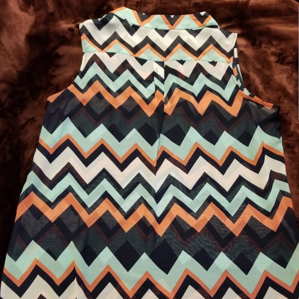 Rue21 Flowy Chevron Tank
